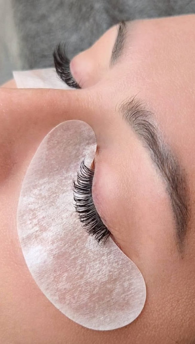 Claudia-Art-Wimpernverlängerung-Pic20 claudia_art_brows_lashes_wimpern_08